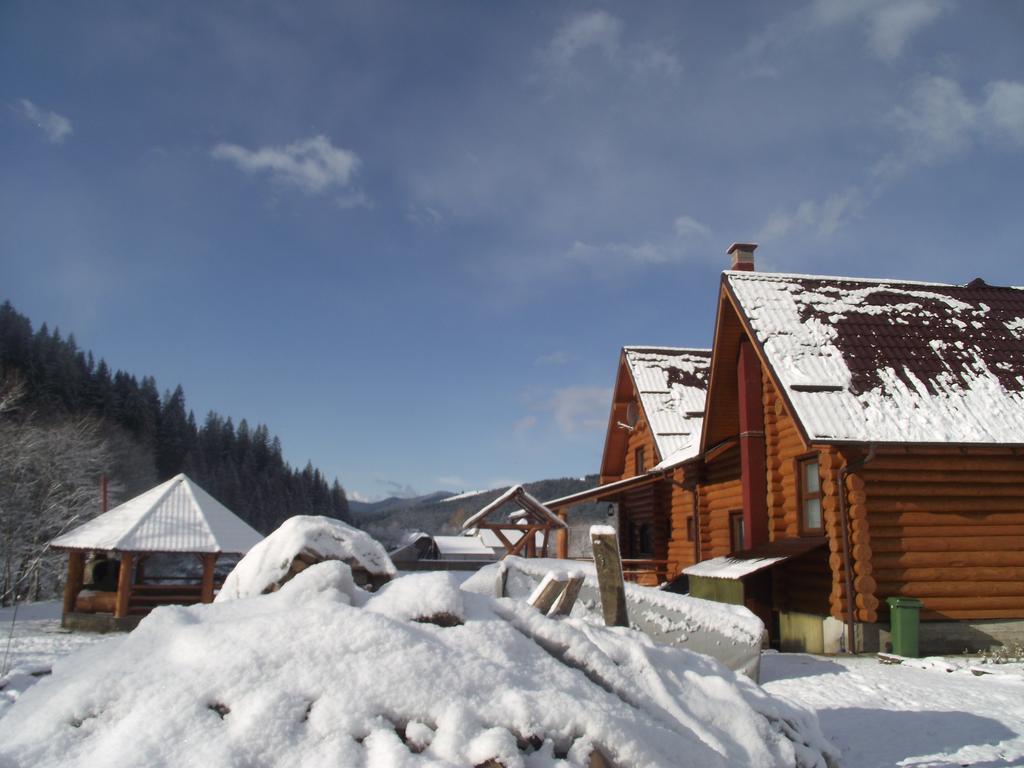 Cabana Piatra Runcului Vatra Moldoviţei المظهر الخارجي الصورة