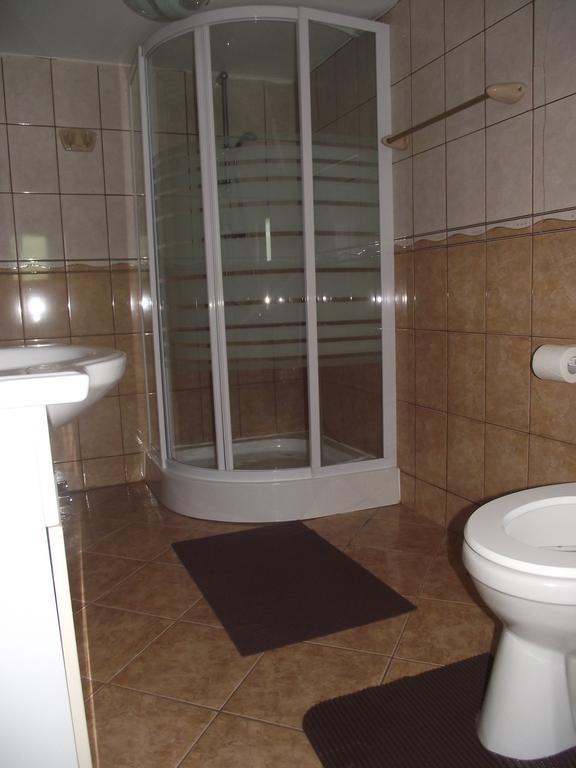 Cabana Piatra Runcului Vatra Moldoviţei الغرفة الصورة